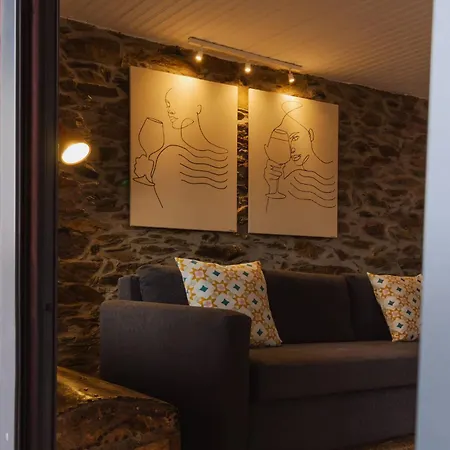 Babhouse Casa Do Avô Pedoucas - Coração Do Douro *